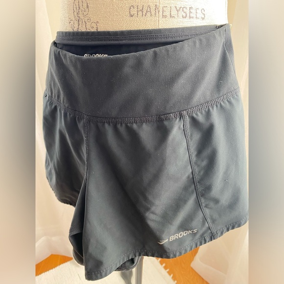 Sports shorts. Bundle of 3 sports shorts - Picture 8 of 10